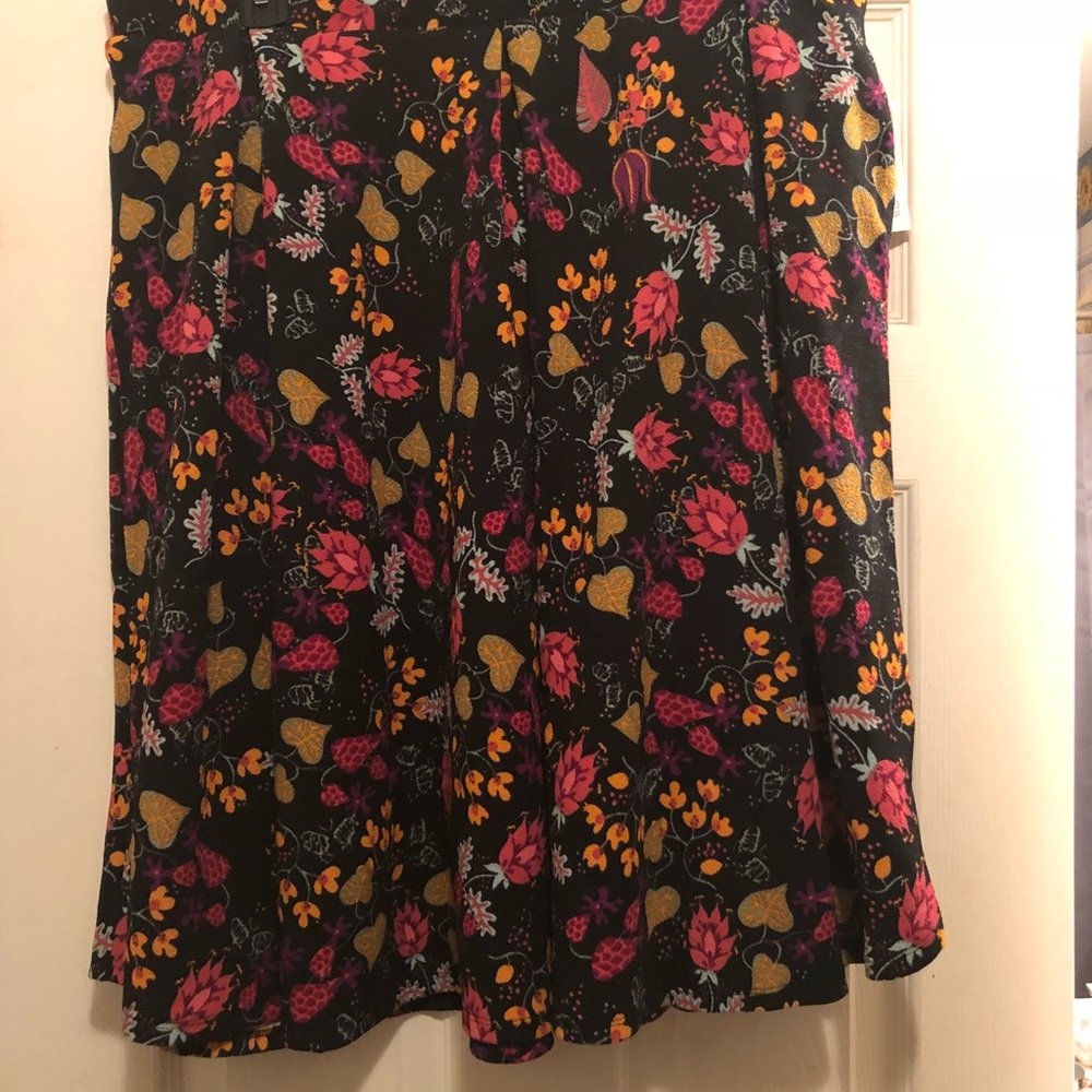 *BNWT* LuLaRoe Madison Skirt 3xl